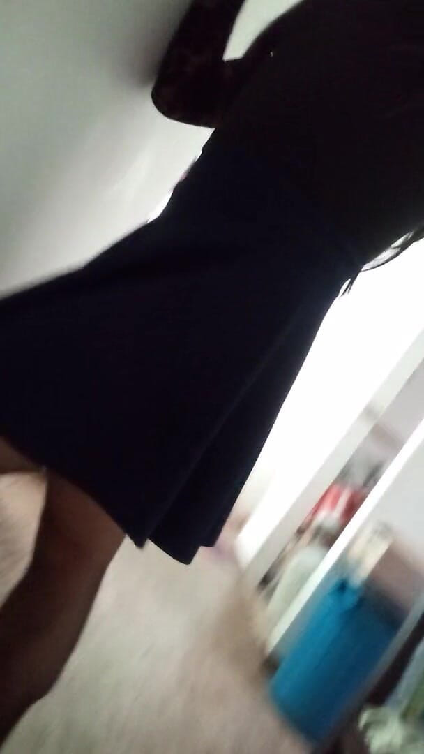 Andrea Travesti Bogota: Shemale chodzi i dotyka się