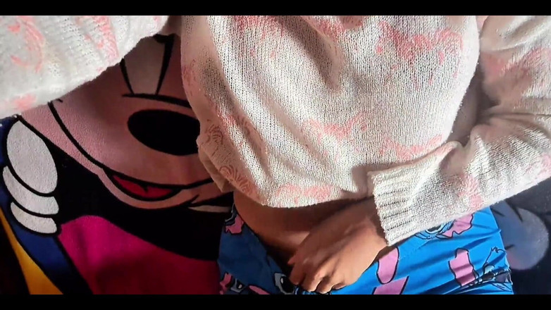 Yulieth Gomez: Oh, wanita kolombia melucuti pakaian dan menyentuh vaginanya!