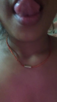 Rekaman video solo gadis hot india