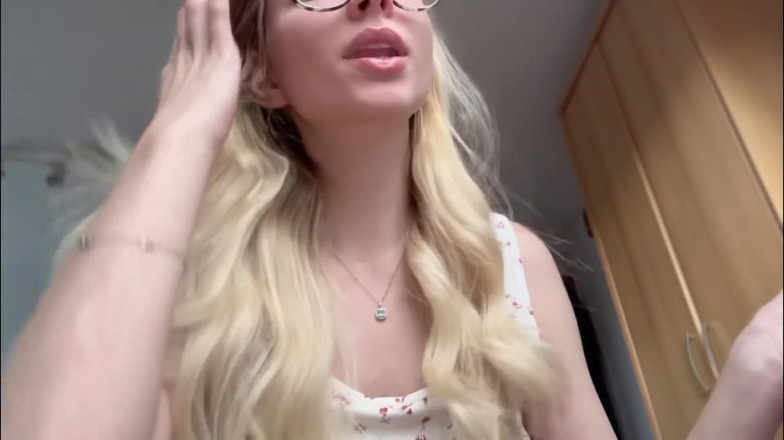 Goddess_Bella_Rae: Merhaba cüce dev kadın asmr