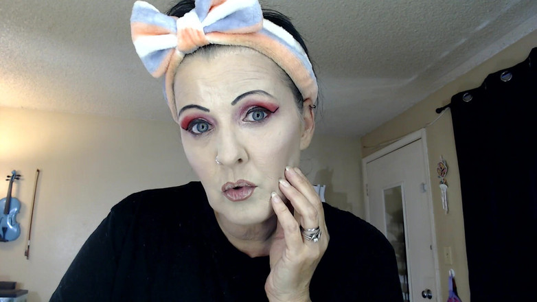 Abby Anna: Rychle použitá zralá make-up