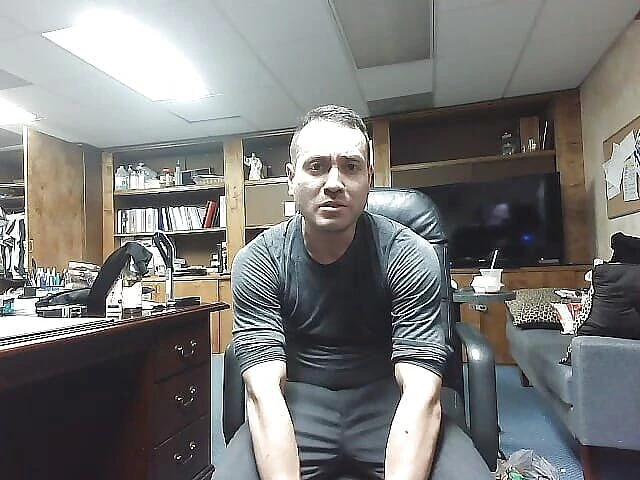 KoreanItalian: Austint4400 измеряет и играет с его хуем