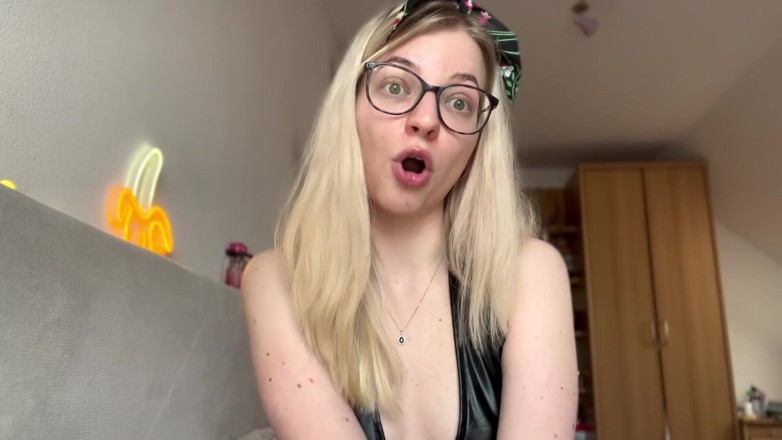 Goddess_Bella_Rae: उसके साथ वस्तु की तरह व्यवहार कैसे करें - महिलाओं का दबदबा