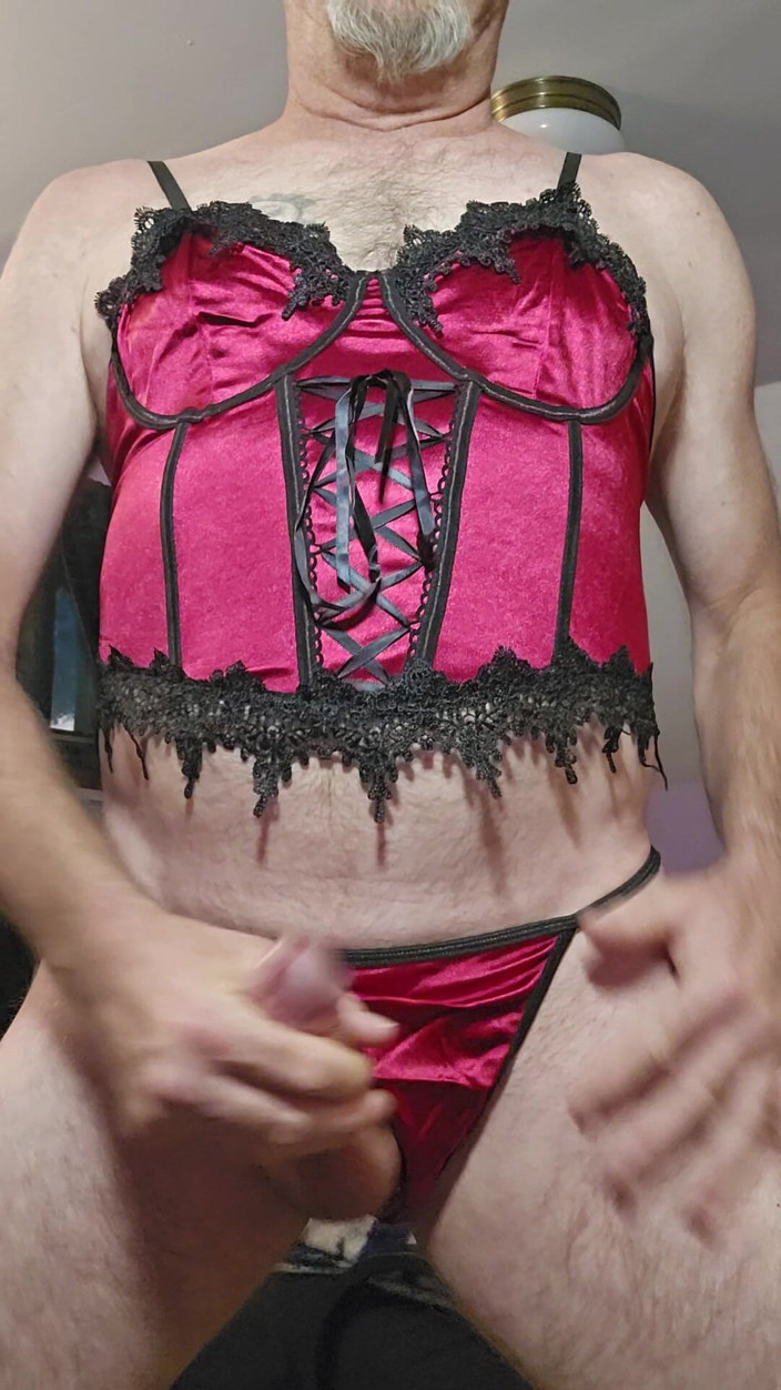 Fantasies in Lingerie: Nowa czerwona satynowa bielizna