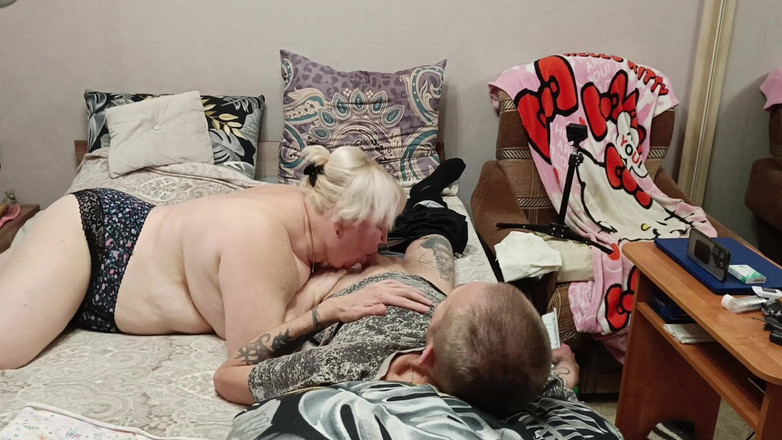 Zona901: Macecha dává kouření pro část horkého spermatu