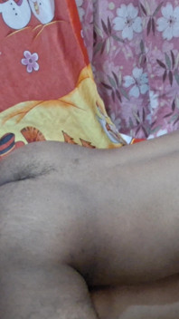 Makcik desi menghisap zakar dan kongkek