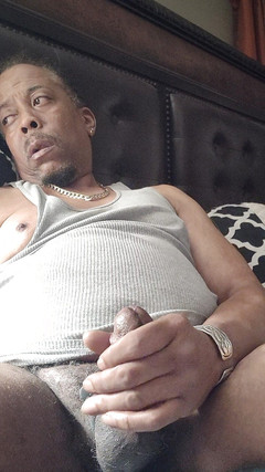 Sinzon The Attention Whore: टीज़ के साथ प्रदर्शन