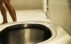 Tuvalet aşağılama gençler. Twink Tuvalet Aşağılaması