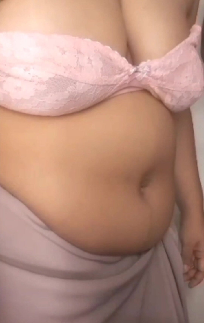 Jesmin18: バングラデシュのロマンチックな浮気妻