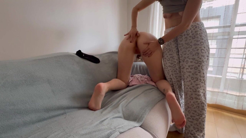 scarlettandc: Si Dia Suka Bereksperimen Dengan Dubur Saya