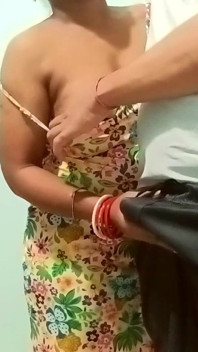 Hintli evli yenge reshma romantik sakso ve ateşli seks
