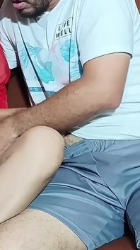Swingersamateur40 ile sikişiyor! Seksi üvey anne üvey babam evde yokken yarağımı içine sokmayı seviyorum.