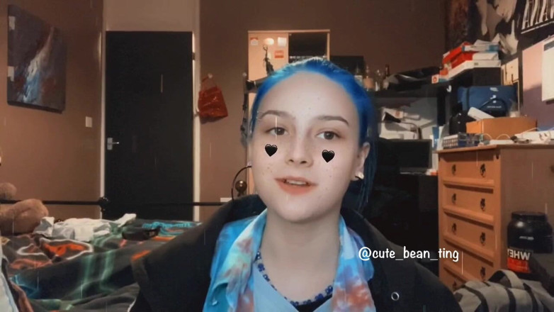 Alice Bean: 我看什么色情片