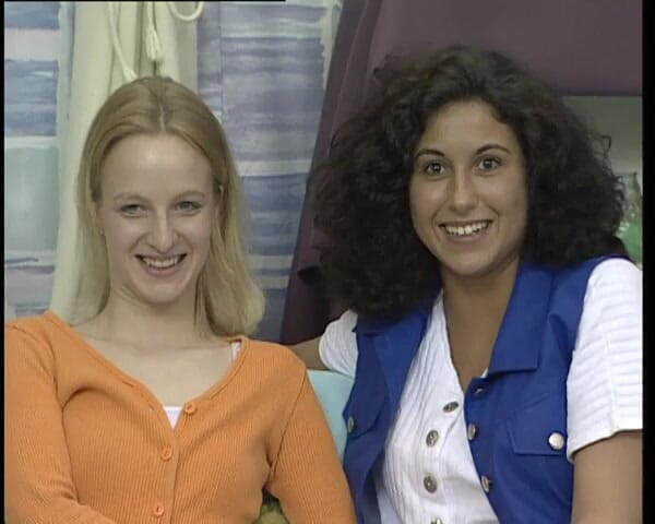 YOUR FIRST PORN: Gina ve Susi beni lastik yarağınla sikiyor - Gina ve Susi