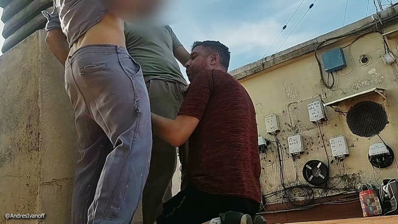 Porteros Hot: Three Doormen Fucking - 4