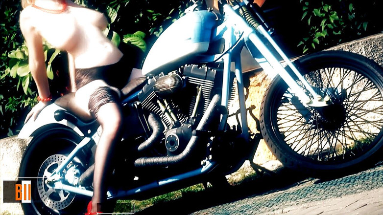 Bravo Models Media: Amelia de luxe - bikes and babes tv sexy videos