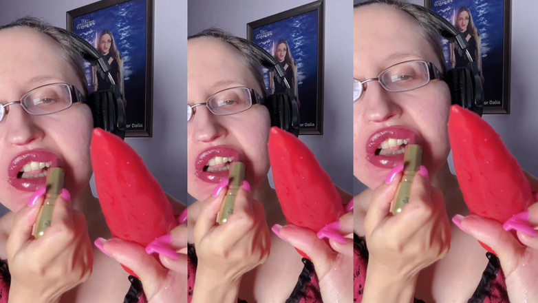 FinDom Goaldigger: Asmr paprika pepper ăn - asmr, kính mắt, gianess, son môi, môi...