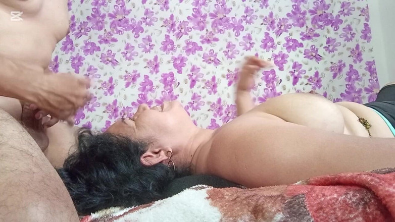 Valkyrieandluigy: Sexo anal para minha namorada amadora garganta profunda