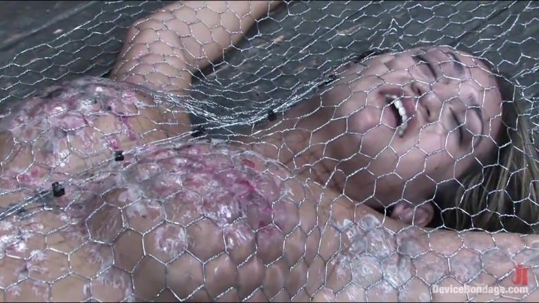 Device Bondage by Kink: Penned di