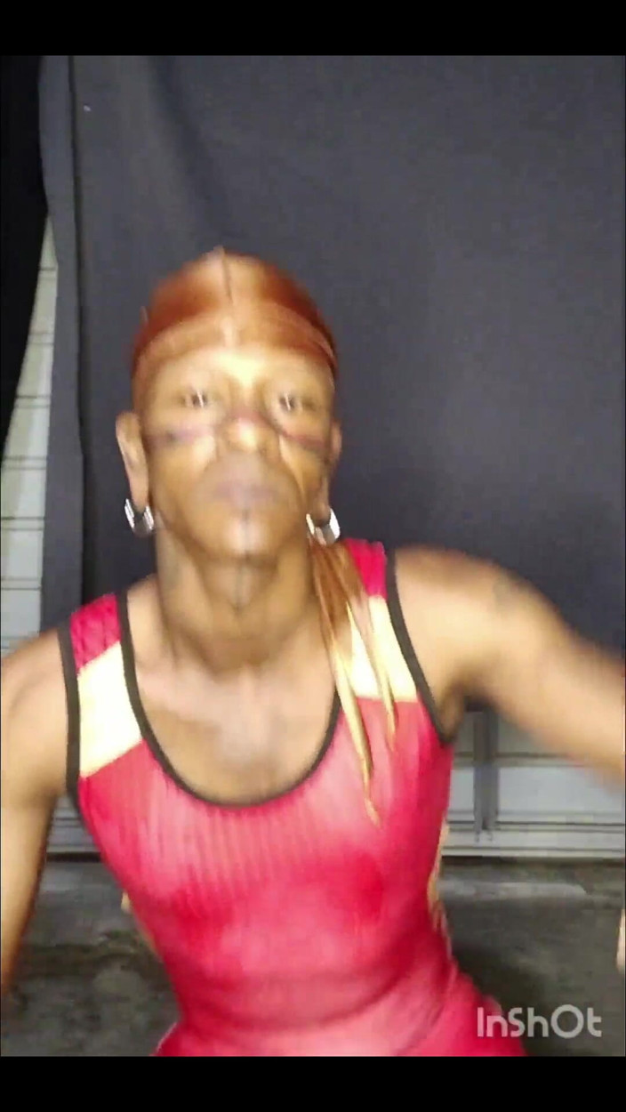 Batbunz: Red Singlet Workout