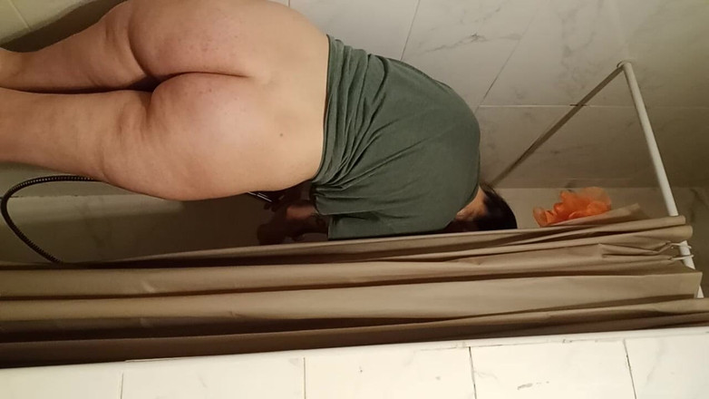 Akasha7: Awek sempurna membetulkan pepeknya