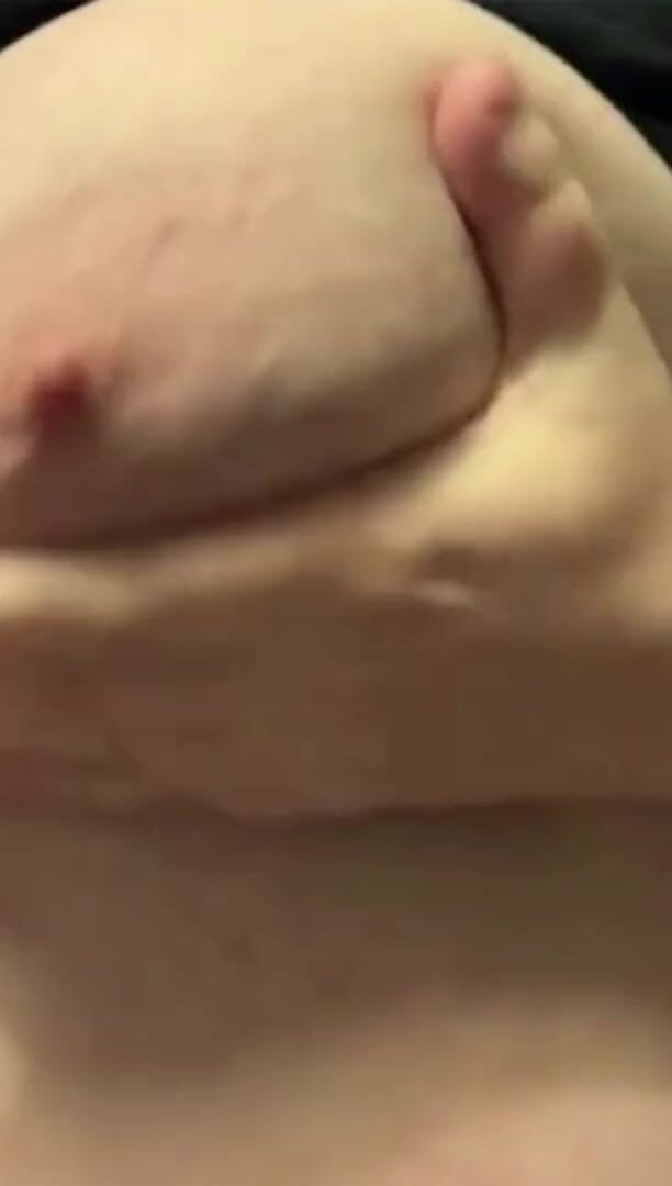 Real homemade BBW BBC porn: YoungEnglishBBW tạo dáng trên ban công khoan âm hộ của tôi