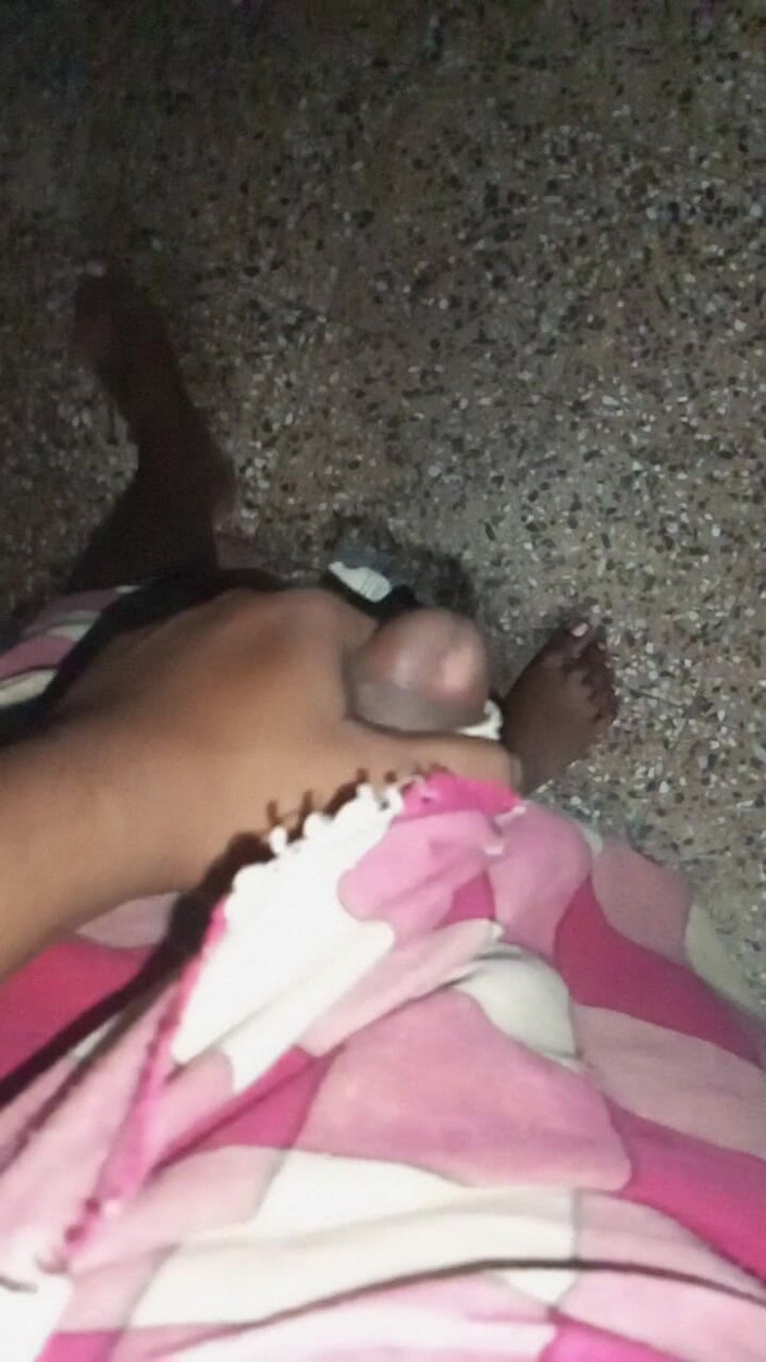 Sweet Indian cock: Masáž Masterbate penisu