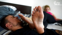 Czech Soles - foot fetish content: くすぐりサブミッションファイト - 男の子対女の子