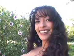 American Idol X: Una ragazza con le tette perfette succhia la figa e...