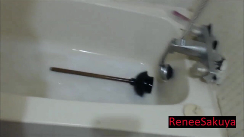 Renee Sakuya: Awek hamil menjunam tab mandi yang dihentikan