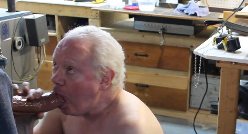 Erachi: Erachi giúp thợ sửa ống nước cận cảnh Vo