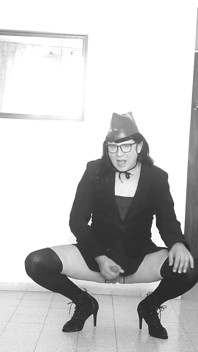Ze toont al haar charmes zonder schaamte