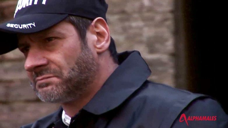 AlphaMales: देश में बाहर - परदे के पीछे