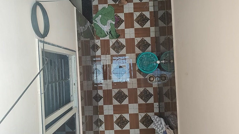 Hot crystal: Vi a la cuñada del vecino tomando un baño