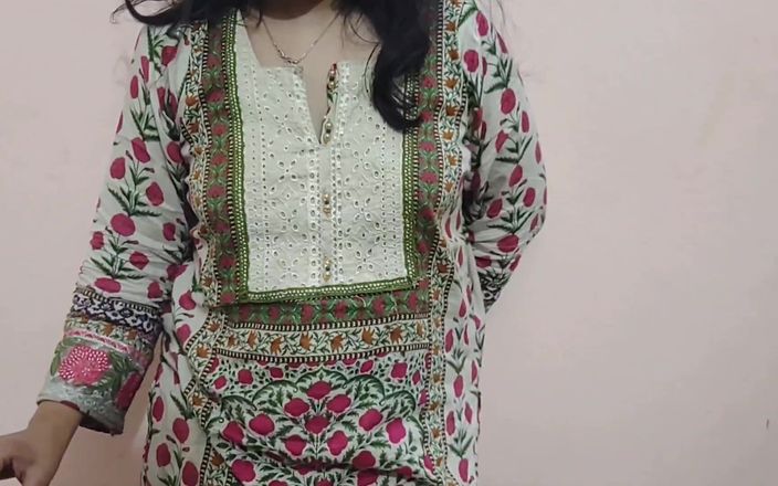 Sairaxsaim: Chị dâu bự hút thuốc trong âm thanh tiếng Hin-di