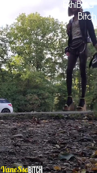 Exhibition En Prostituée, Sur Un Parking En forêt a La Faisanderie 91 Rencontres Cokiiine!