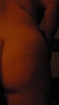 Předvádění a třesení mým velkým zadkem