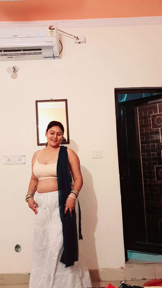 Puja555: Tančící puja