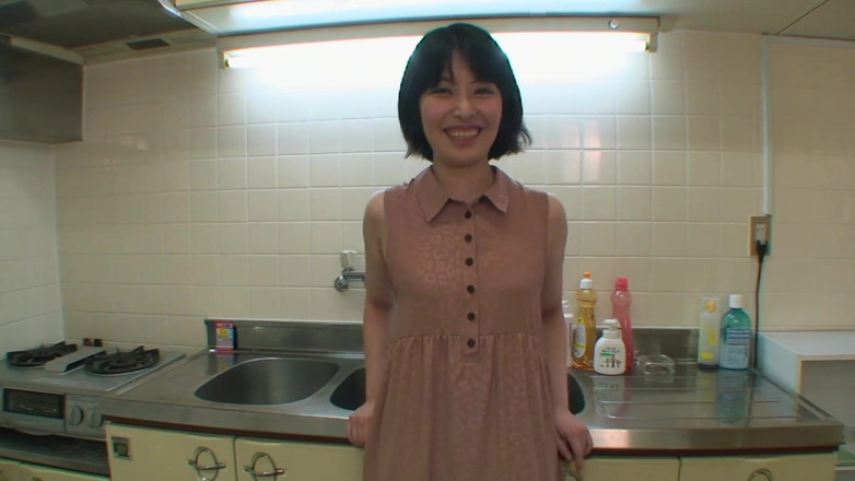 Japan Lust: Он получил ее раком прямо на кухне