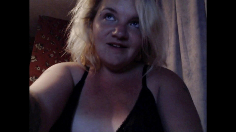 Akosti Rain: Lovește-mi curul și țâțele, iubito