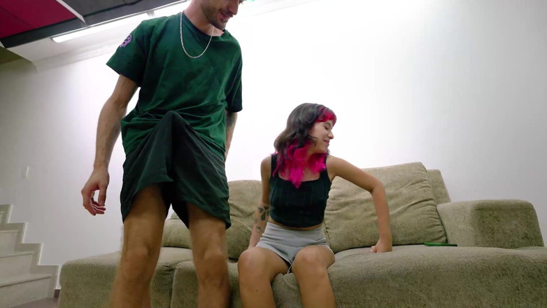 Mrbunny: ฉันดูดนิ้วเท้าและฝ่าเท้าของเด็กสาวที่ฉันพบใน Tinder