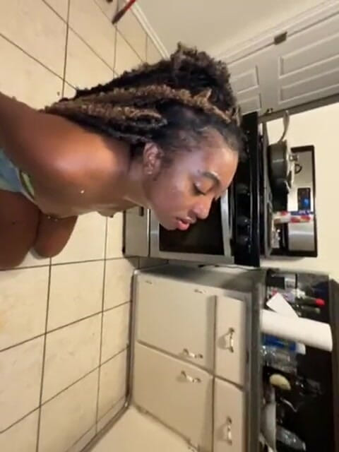 Fijii pornbox: Omg girl suck dick str8rich dick depois do trabalho para...