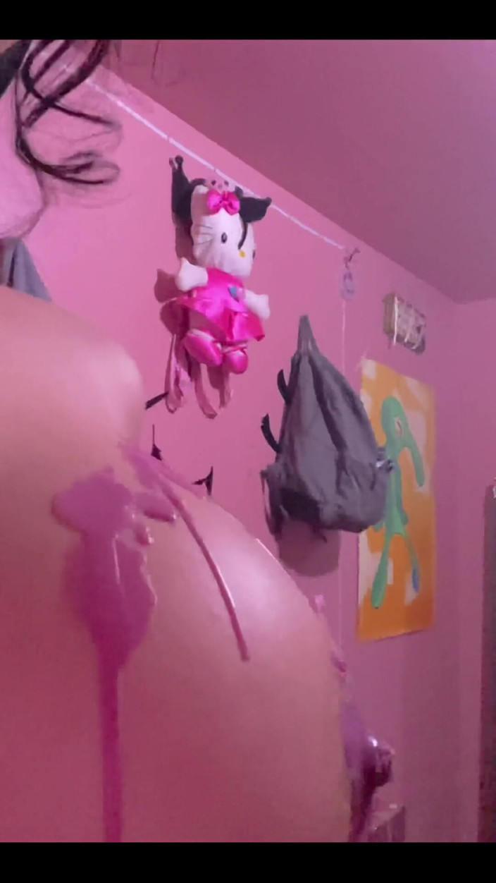 Jayla Cuateco: Țâțele tale sunt naturale? Da, supranatural