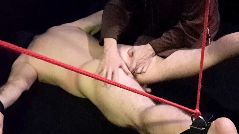 Master Drex: Monk tarafından gıdıklıyor