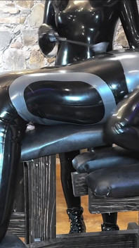 Трах страпоном в подземелье, полное видео - Alex Latex