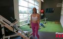 The Flourish Entertainment: Ophelia Kaan wird im fitnessstudio abgeholt und dann in der...