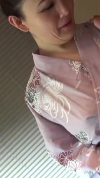 Viagem de dia, fontes termais. Madura Jornada Sensual das Mulheres Cheia de Encontros Fumegante e Tentação Silenciosa. - Ep2