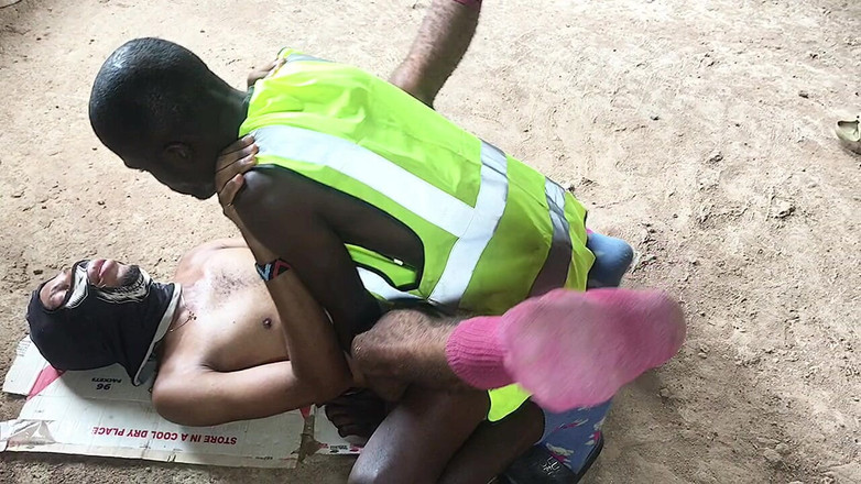 Sexydaddy: Bocah desa asal kamerun afrika direkam sama fotografer turis untuk...