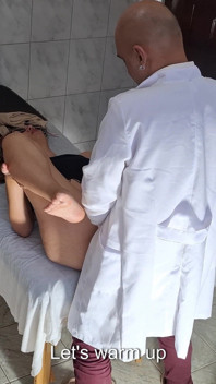 La donna cieca è andata all'appuntamento con il ginecologo.