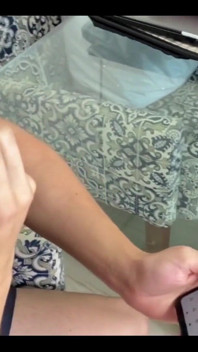 A Horny Stupidclient Is Looking for a Girl